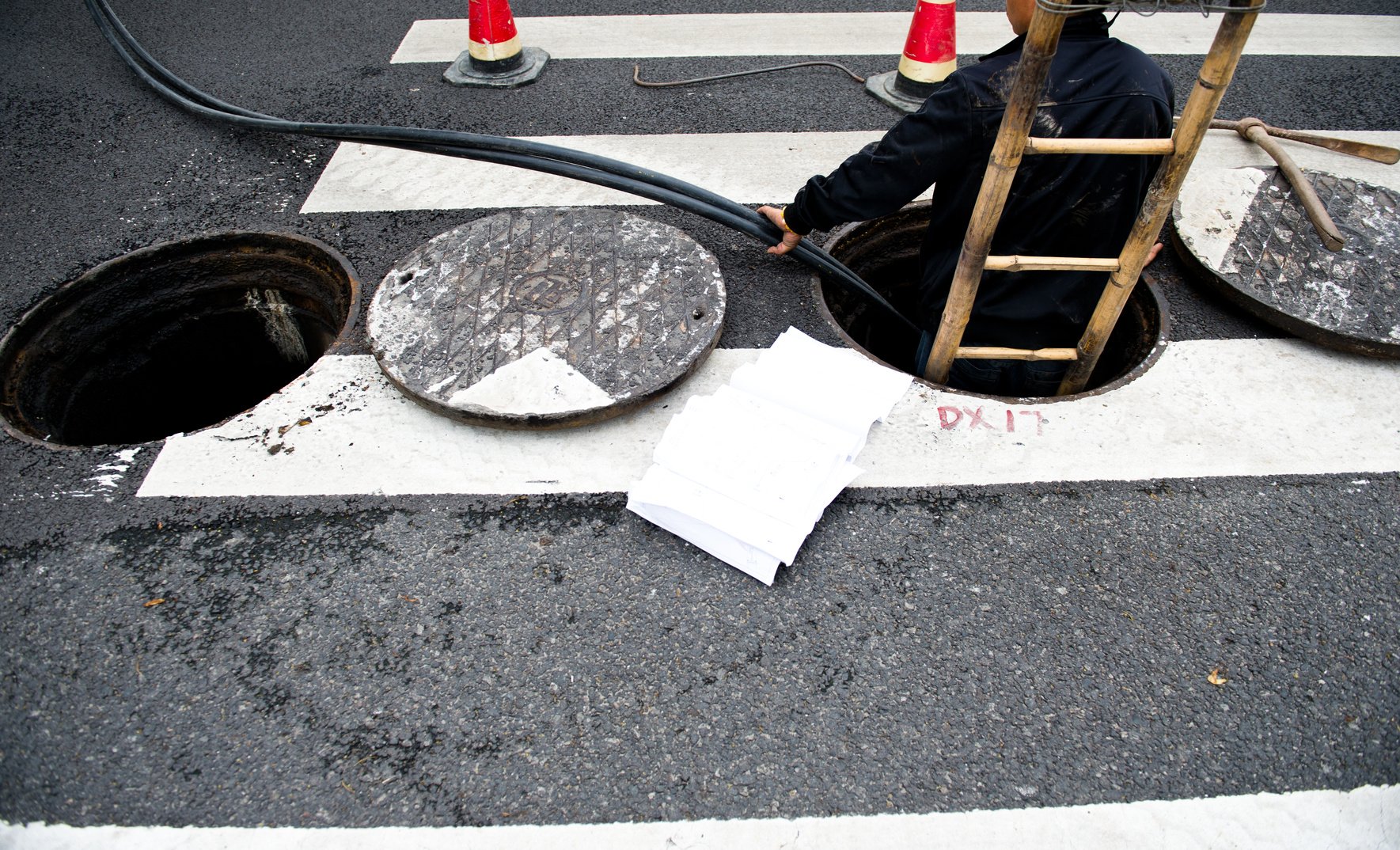 Municipal Manhole in west sac california