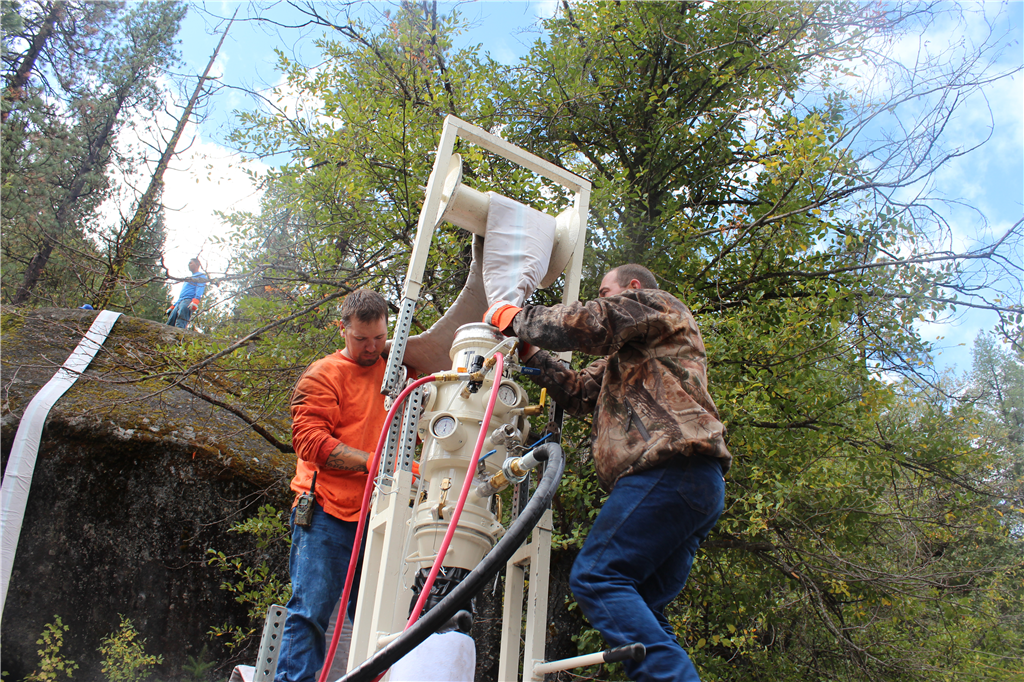 Manhole_to_Manhole_Trenchless_Sewer_Repair-large_