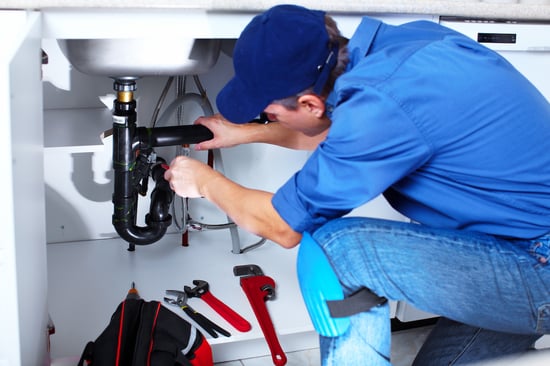 plumbing maintenance tips_42570339