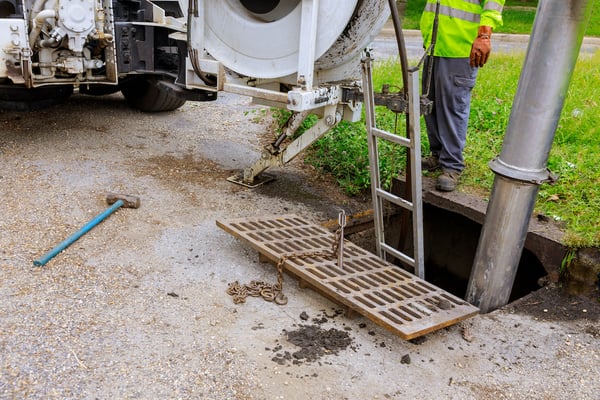 sewer line cleaning_379271602